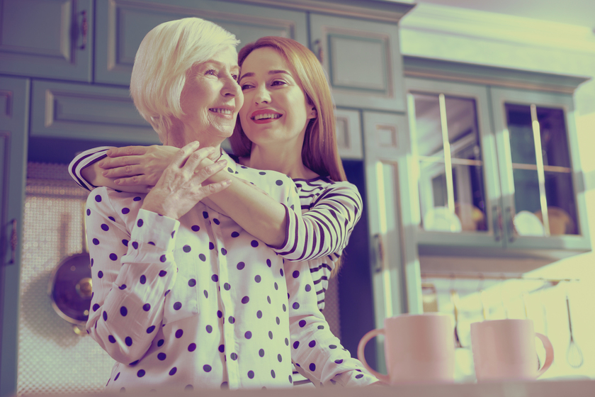 Tips For A Meaningful Mother's Day With Your Aging Mom